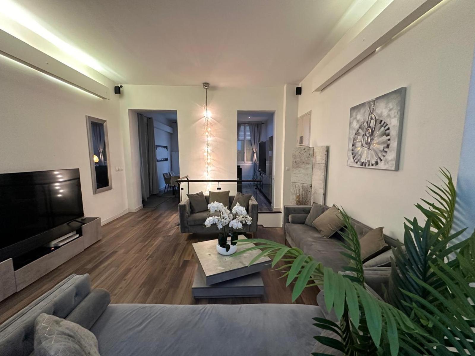Les Champs Elysees-125M2 Modern And Spacious Paris Dış mekan fotoğraf
