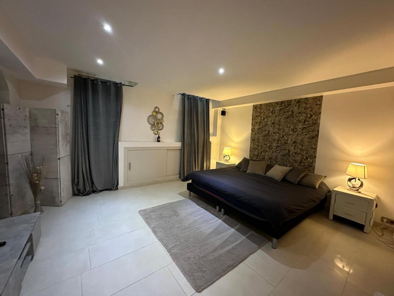 Les Champs Elysees-125M2 Modern And Spacious Paris Dış mekan fotoğraf